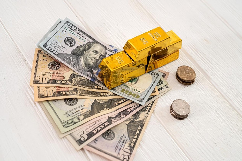Breaking the myth that "only those with money can invest": How can a thousand dollars leverage high-priced global assets?