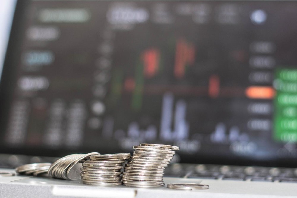 Breaking Free from Emotional Trading Dilemmas: The Behavioral Constraint Value of Tools in Precious Metals Investment