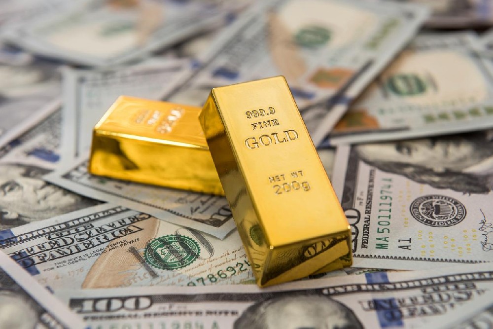 How precious metals trading platforms adapt to changing market demands: A functional analysis from market data tools to account management.